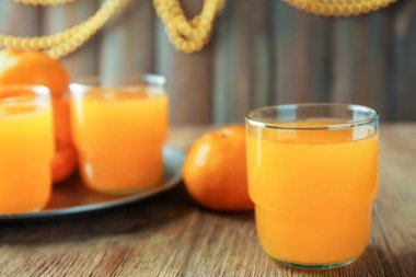 Cam masa taze narenciye suyu ile