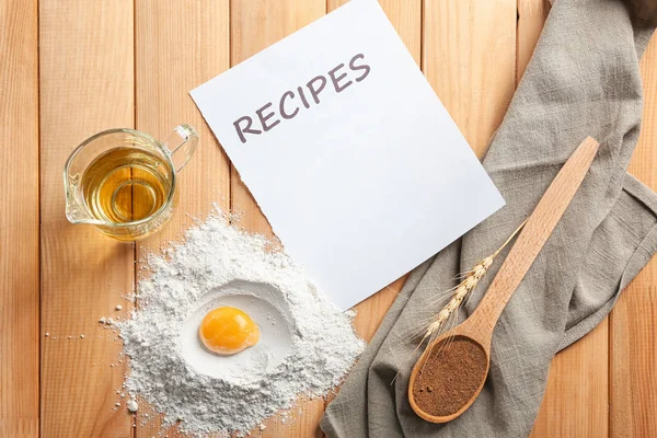Бумажный Лист Словом Recipes Ингредиентами Хлеба Деревянном Фоне — стоковое фото