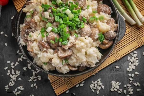 Schotel Met Risotto Champignons Tafel — Stockfoto