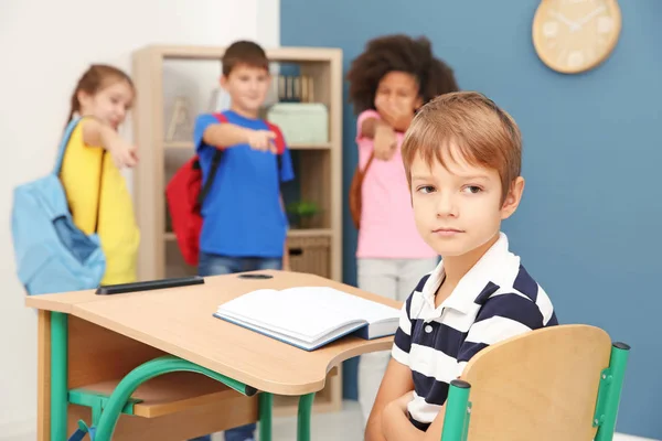 Enfants Intimidant Petit Garçon Classe — Photo