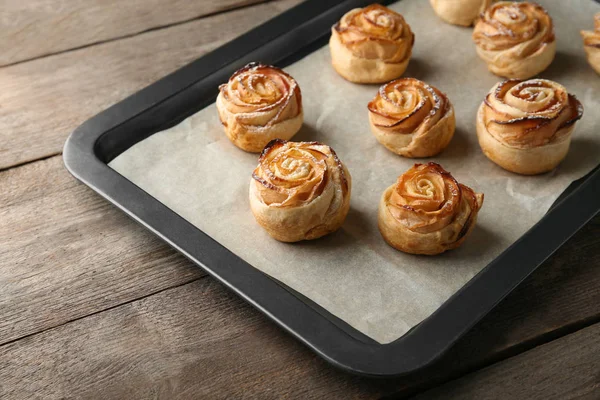 Baking Tray Apple Roses Puff Pastry Wooden Background — Stock Photo, Image