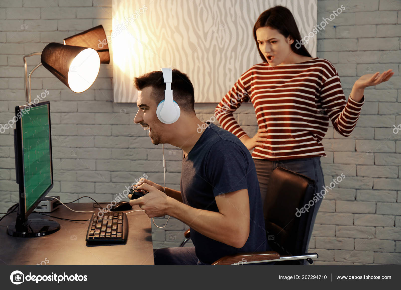 domashnie-igri-molodoy-pari