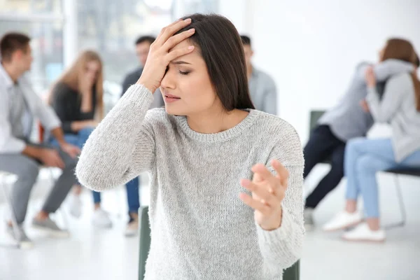 Stressed woman during therapy — Stock Photo, Image