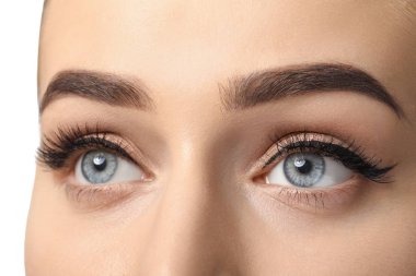 Düzeltme, closeup sonrasında güzel kaşları olan kadın