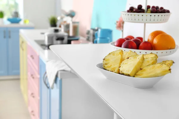 Fruits Table Modern Kitchen — Stock Photo, Image