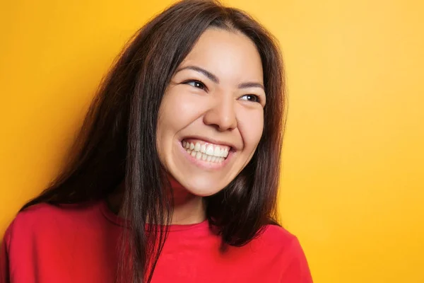 Attractive Young Woman Posing Color Background — Stock Photo, Image