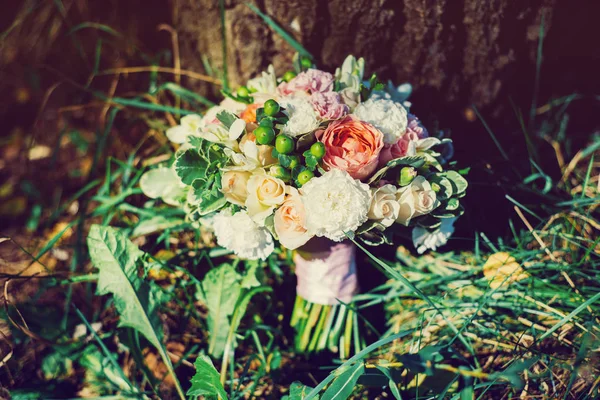 Lush Wedding Bouquet Tree — Stock Photo, Image