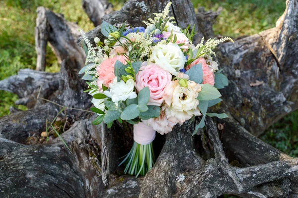 Beautiful Wedding Bouquet Fresh White Pink Roses Blue Flowers Greenery — Stock Photo, Image