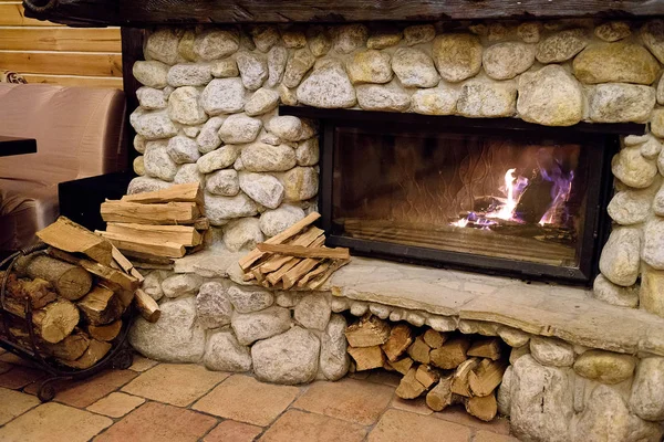 Stone Fireplace Burning Fire Country Cottage Flames Fire Burning Firewood — Stock Photo, Image