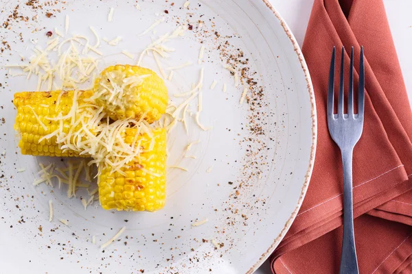 Delicious Grilled Corn Salt Butter Parmesan Cheese Ready Eat White — Stock Photo, Image