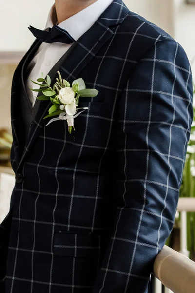 Groom White Shirt Plaid Suit Bow Tie Buttonhole Waiting Bride — Stock Photo, Image