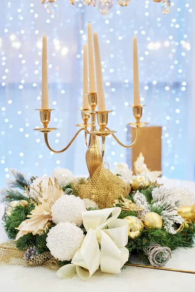 Christmas Wreath Candlestick Candles Blurred Sparkling Background Copy Space Winter — Stock Photo, Image