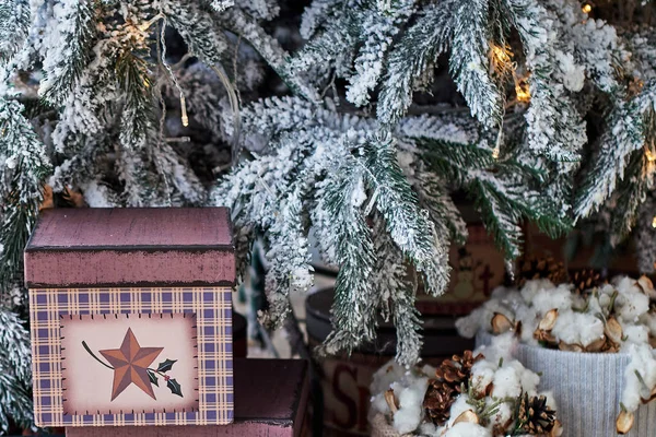 Karácsonyi Háttér Padló Otthon Karácsonyfa Alatt Ajándék Dobozok Másolja Hely — Stock Fotó