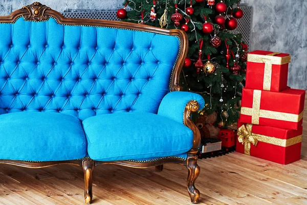 Mattina Natale Ricevi Spazio Appartamenti Classici Con Divano Abbottonato Blu — Foto Stock