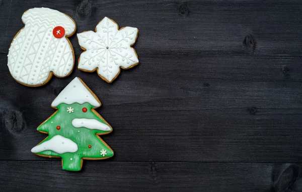 Fondo Navidad Con Sabrosas Galletas Caseras Jengibre Con Glaseado Mesa — Foto de Stock