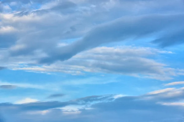 Céu Azul Com Nuvens Brancas Espaço Cópia Textura Fundo Azul — Fotografia de Stock