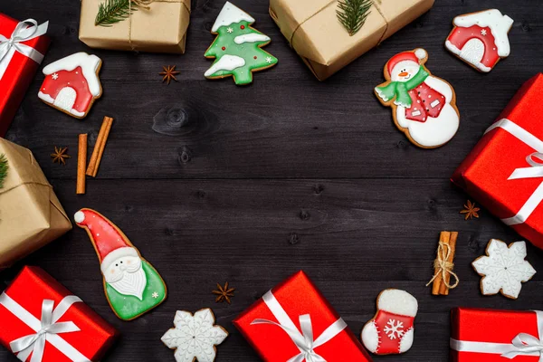 Galletas Jengibre Navidad Cajas Regalo Envueltas Papel Artesanal Con Rama — Foto de Stock