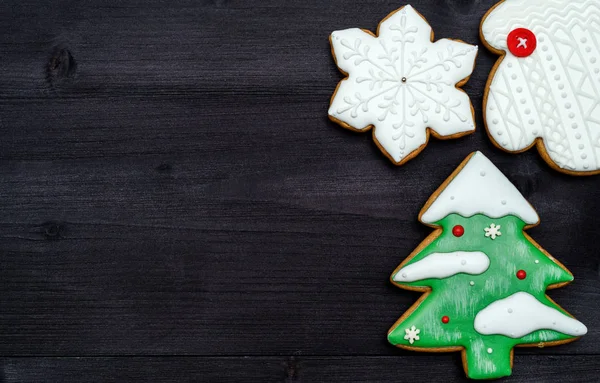 Fondo Navidad Con Sabrosas Galletas Caseras Jengibre Con Glaseado Mesa — Foto de Stock