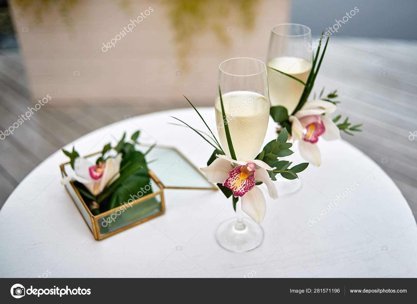 Sparkling Wedding Glasses Champagne Orchid Flower Decor Wedding