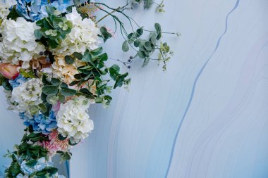 Lüks düğün süslemeleri, fotokopi alanı. Çiçek aranjmanı. Sevgililer günü, kadınlar günü, anneler günü, doğum günü. Tebrik kartı 