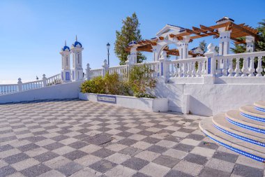 Benidorm'daki Placa del castell. Costa Blanca İspanya