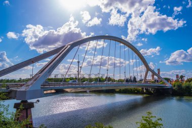 Seville İspanya - mimari arka plan modern köprü