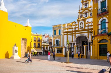 sevilla İspanya 8 Mayıs 2019 La Macarena bazilikası olarak da bilinen Santa Maria de la Esperanza Macarena bazilikası.