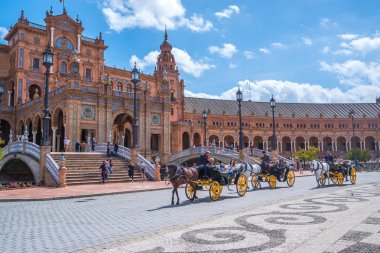 Sevilla İspanya 8 Mayıs 2019 Plaza de Espania, 1928'de Inşa edilen Sevilla'daki Park'ta yer alan bir Meydandır.
