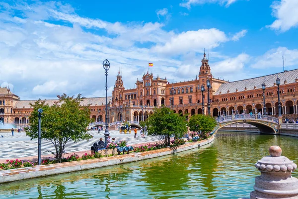 Sevilla İspanya 8 Mayıs 2019 Plaza de Espania, 1928'de Inşa edilen Sevilla'daki Park'ta yer alan bir Meydandır.