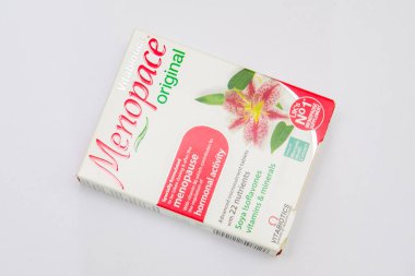 Menopoza giren kadınlar için menopoz vitaminleri