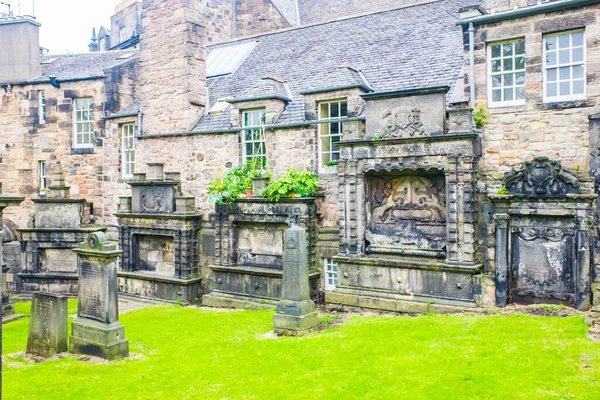 Edinburgh İskoçya 6 Ağustos 2020 Greyfriars Kirk, Edinburgh Eski Kasabası, İskoçya, İngiltere 'de bir kilise.