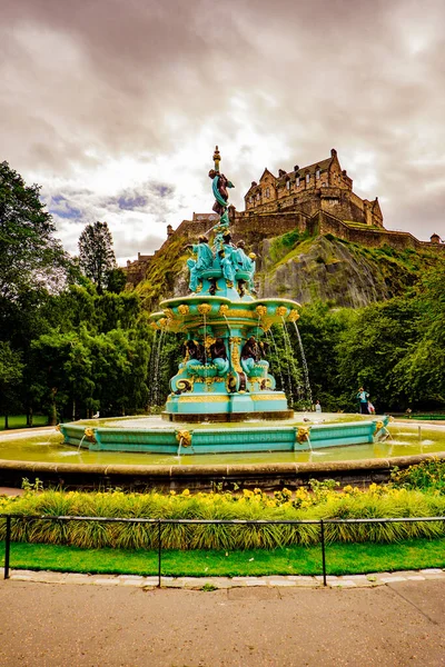 Edinburgh Scotland 7Th August 2020 Ross Fountain Edinburgh Castle West — Stock Photo, Image