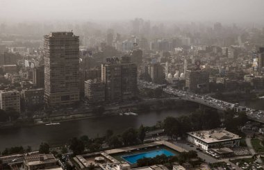 Mısır, Kahire - 25 Ekim: Yoğun sis üzerinde 25 Ekim 2018 Cairo