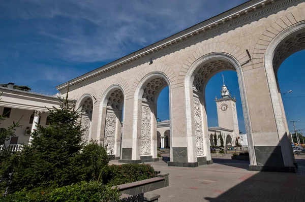 Järnvägsstationen i Simferopol Stockbild