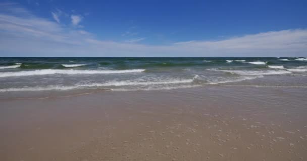 Karwia Pologne Date 06232018 Personnes Relaxant Sur Plage Mer Baltique — Video