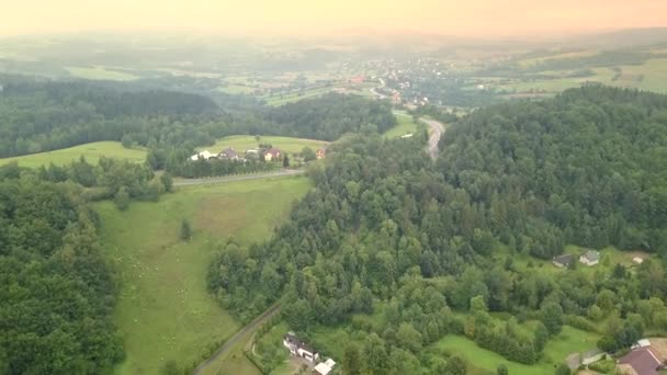 Szép Légi Felvétel Zöld Dombok Völgyek Jellege Fent Látható Bieszczady — Stock videók