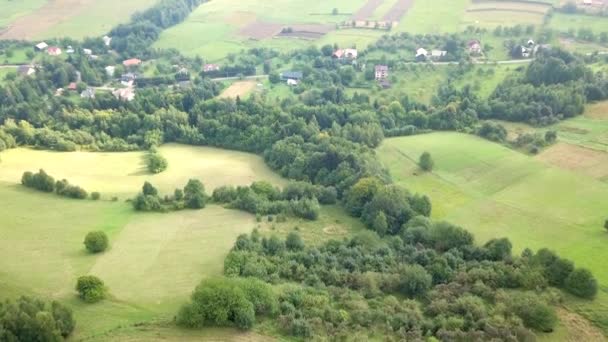 Hermosa Toma Aérea Verdes Colinas Valles Naturaleza Las Montañas Bieszczady — Vídeos de Stock