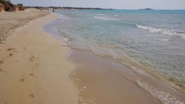 Güzel kumlu plaj, Sicilya, İtalya. 