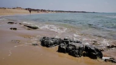 Güzel kumlu plaj, Sicilya, İtalya. 