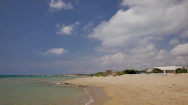 Güzel kumlu plaj, Sicilya, İtalya. 