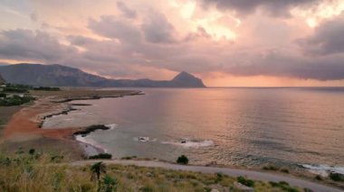 San Vito Lo Capo, Sicilya, İtalya güzel gün batımı.