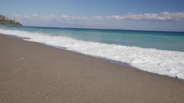 Sicilya, İtalya güzel kumsalda gün batımında.