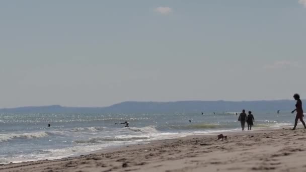 Människor Vilar Stranden Sicialy Italien — Stockvideo