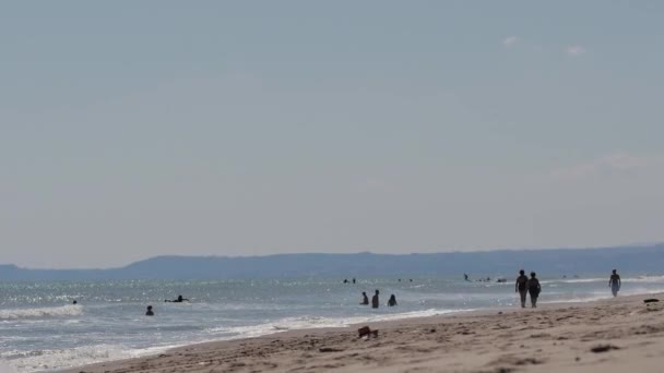 Människor Vilar Stranden Sicialy Italien — Stockvideo