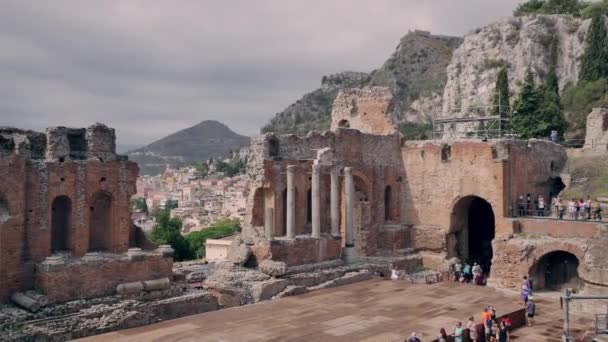 古色古香的剧院在陶尔米纳 西西里岛 — 图库视频影像