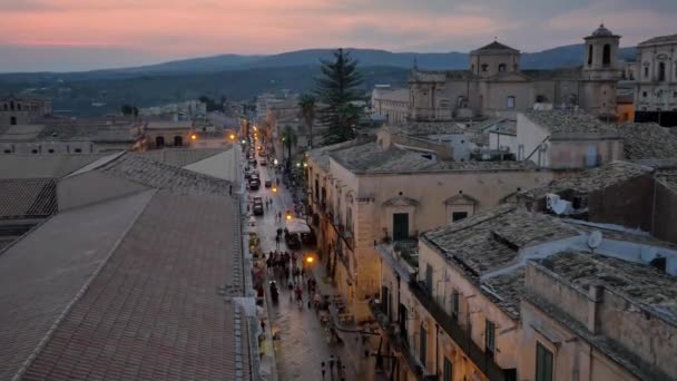 Panorama Över Noto Sicilien Kvällen Staden Full Turister — Stockvideo