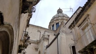 Duomo di San Georgio Ragusa. İtalya'da Sicilya mimarisi.