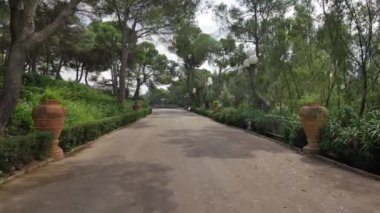 Caltagirone, Sicilya, İtalya 'ya park et. 