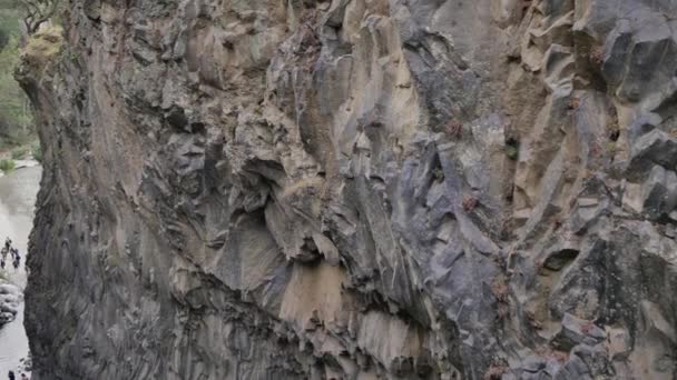 Rio Alcantara Sicília Canyon Com Cachoeiras Formações Rochosas Interessantes Natureza — Vídeo de Stock