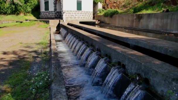 Bewässerungssystem Auf Madeira — Stockvideo